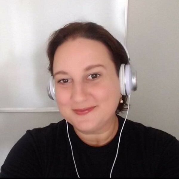 Lilian - Professor de português para estrangeiros - 