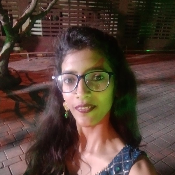 Neha - English tutor - Kondhali