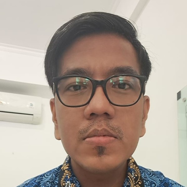 Zackharia - Guru bahasa inggris - Tangerang Selatan