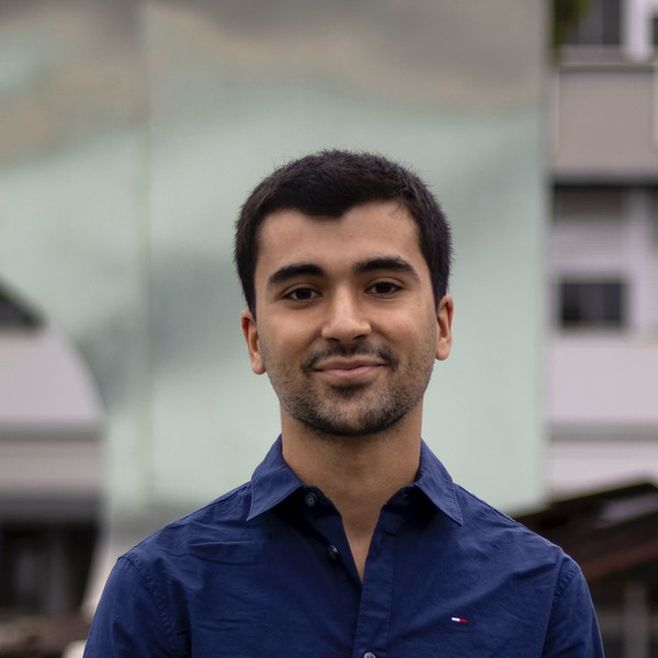 Bryan - Prof de smartphone - Paris