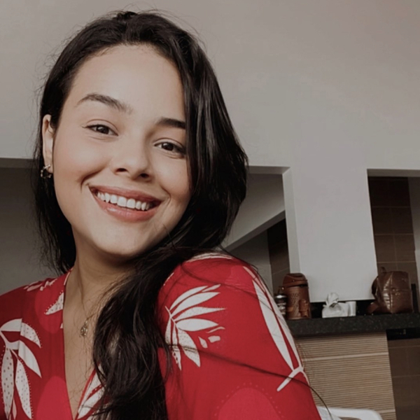 Eduarda - Prof de biologia - Gurupi