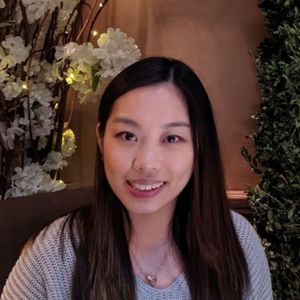Yoyo - Chinese teacher - London