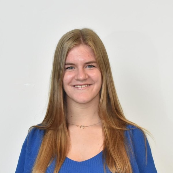 Elena - Lehrkraft für Mathematik - Tarrenz