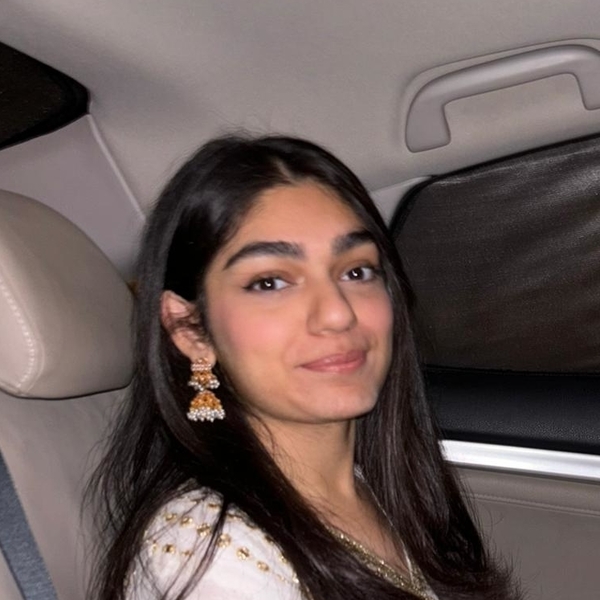 Manaal - Maths tutor - London