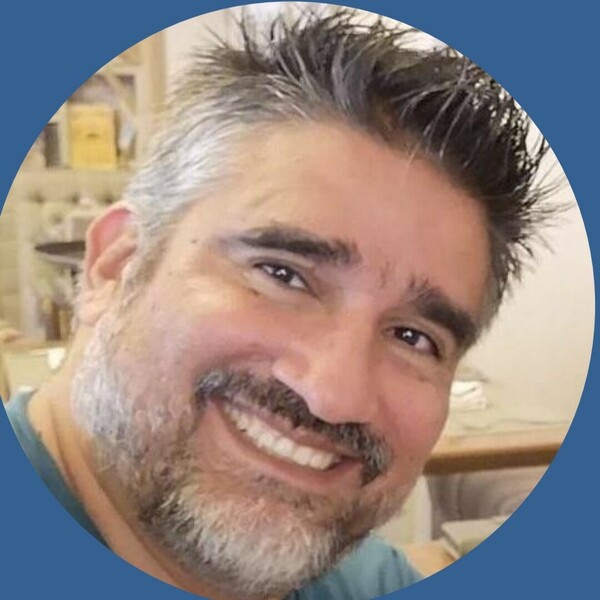 Daniel - profesor de matemáticas - Medellín