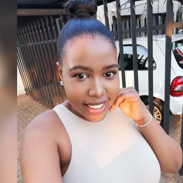 Nonhlanhla - English tutor - Boksburg