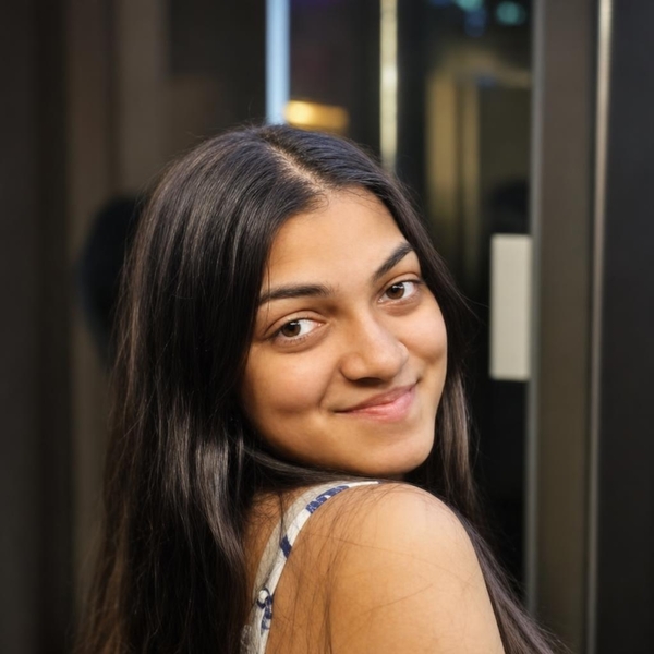 Rhea - Literature tutor - London