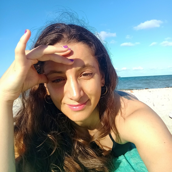 Debora - Yoga instructor - Hermosa Beach