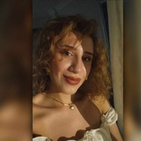 Bilge - Resim öğretmeni - 