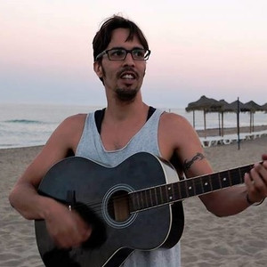 Nico - Profe de yoga para niños - Benalmádena