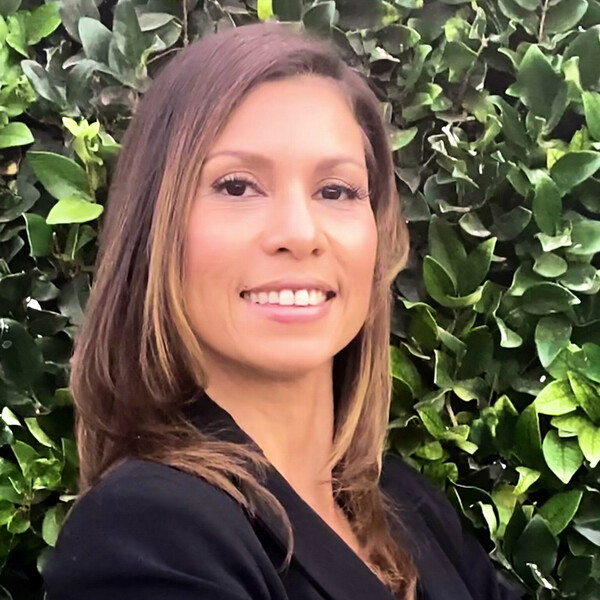 Aracely - Spanish tutor - Burbank