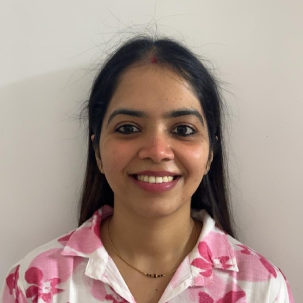 Nikita - Biology tutor - Vapi