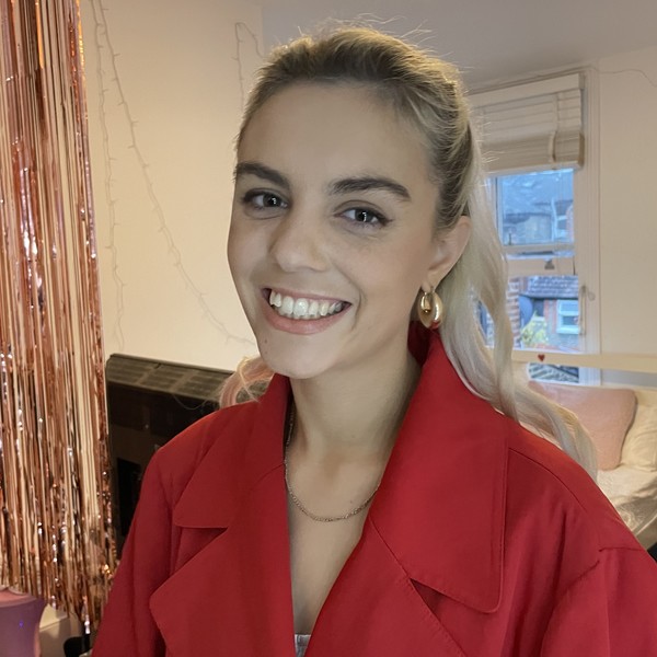 Natasha - Biology tutor - London