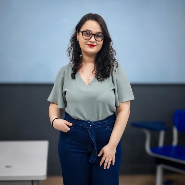 Laura - Professor de História (Ensino Superior) - Teresina