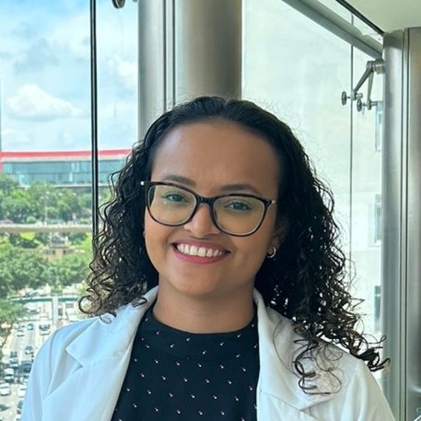 Luisa - Prof de medicina - Bela Vista