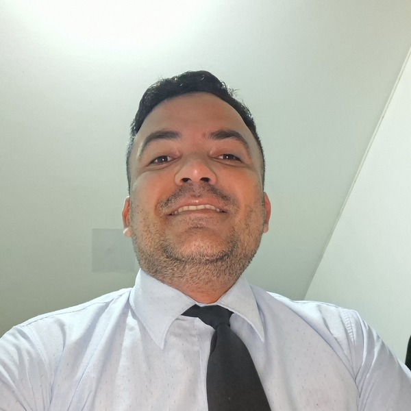 Javier - profesor de informática básica - Ventanilla