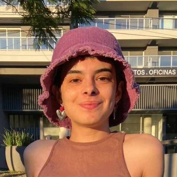 Florencia - prof de Química - San Justo