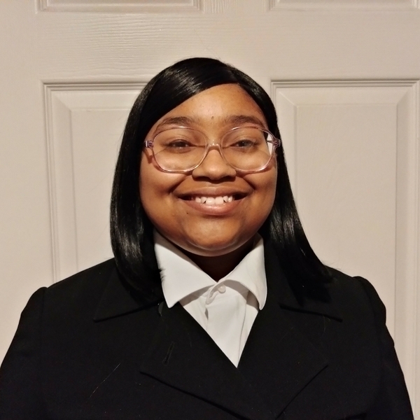 Mia - English speaking tutor - Plano