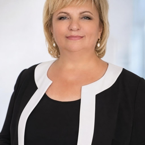 Viktoriia - ESOL tutor - Godalming