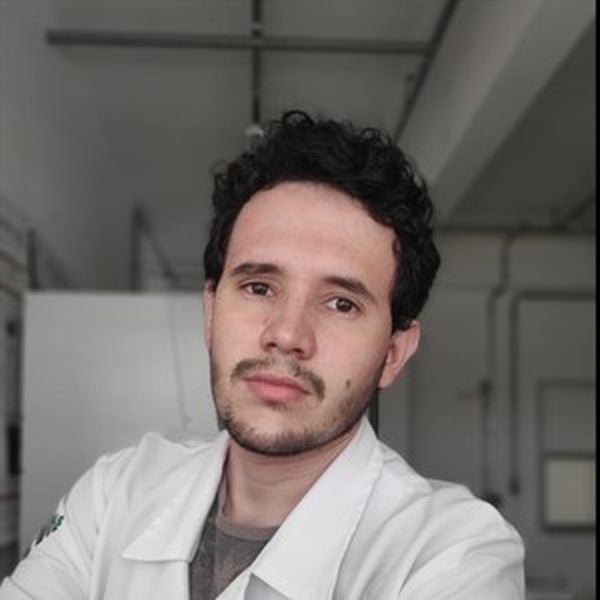 Danilo Gabriel - Professor de Biologia - Jardim Europa