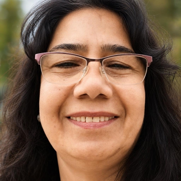 Branca - Brazilian Portuguese teacher - Denver