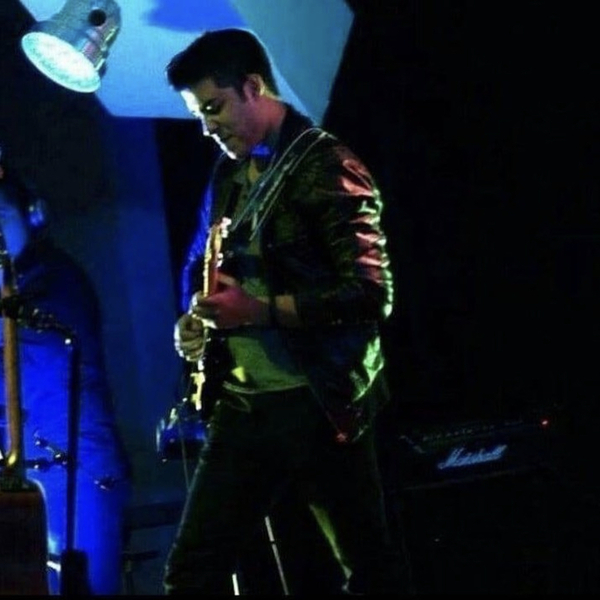 David - Guitar tutor - Carson