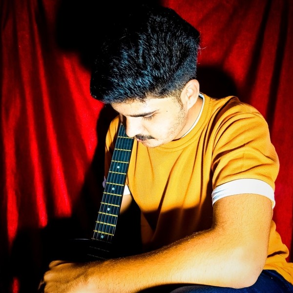 Yash - Guitar tutor - Pune