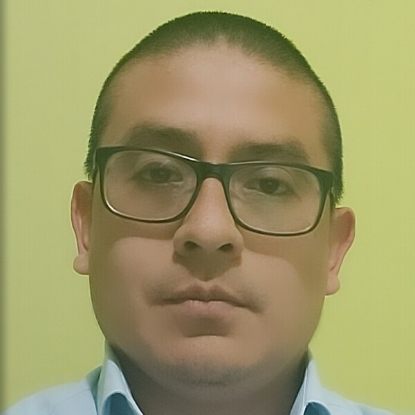 Pedro - profesor de matemáticas - Lima