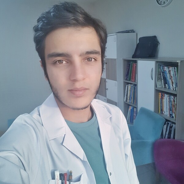 Hakan - Matematik öğretmeni - Kayseri
