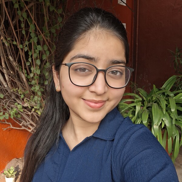 Riya - Graphic design tutor - Gurugram