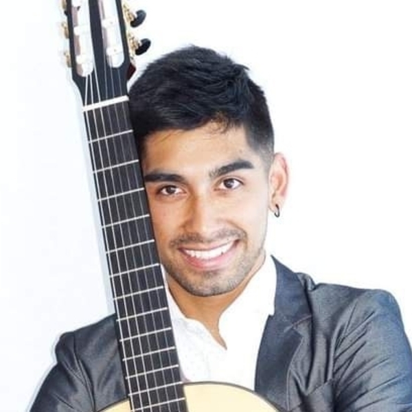 Marco - Profesor guitarra criolla - Santiago