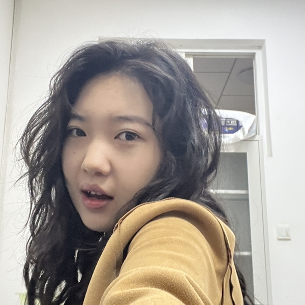 Ashely - Chinese tutor - Surat