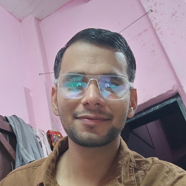 Ashish - Physics teacher - Kota