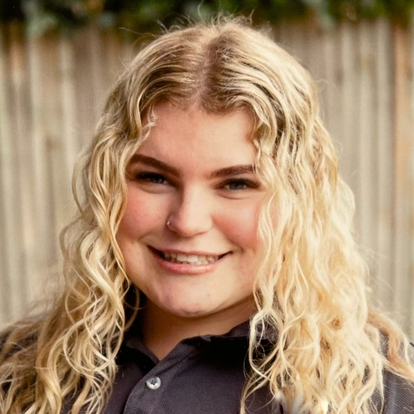 Mikaela - English tutor - Eltham