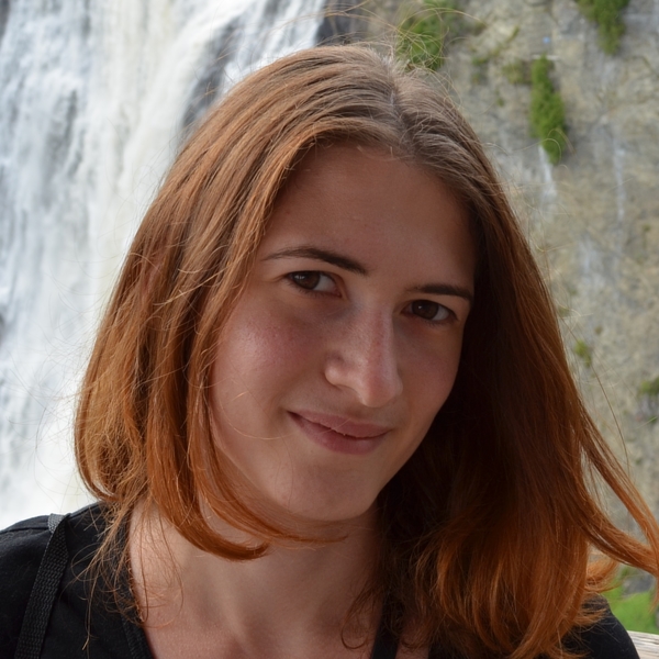 Floriane - Prof d'aide à la rédaction de cv - lettre de motivation - Saint-Pierre-du-Mont
