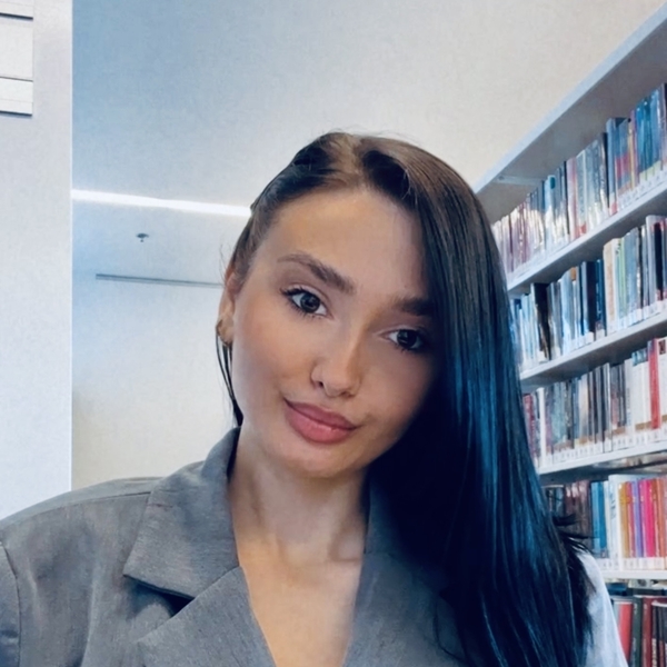 Vanesa - Albanian tutor - Montreal