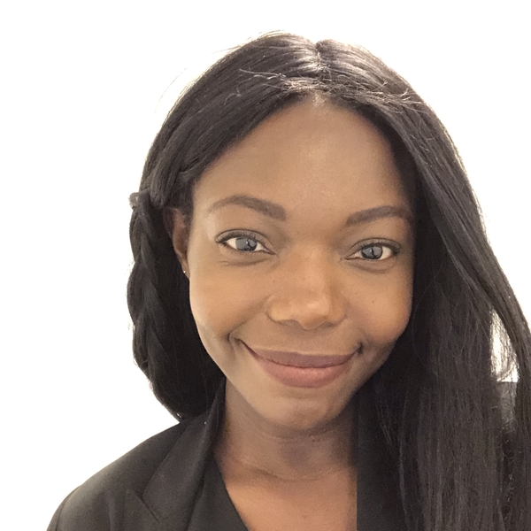 Yasmine - French tutor - Girard