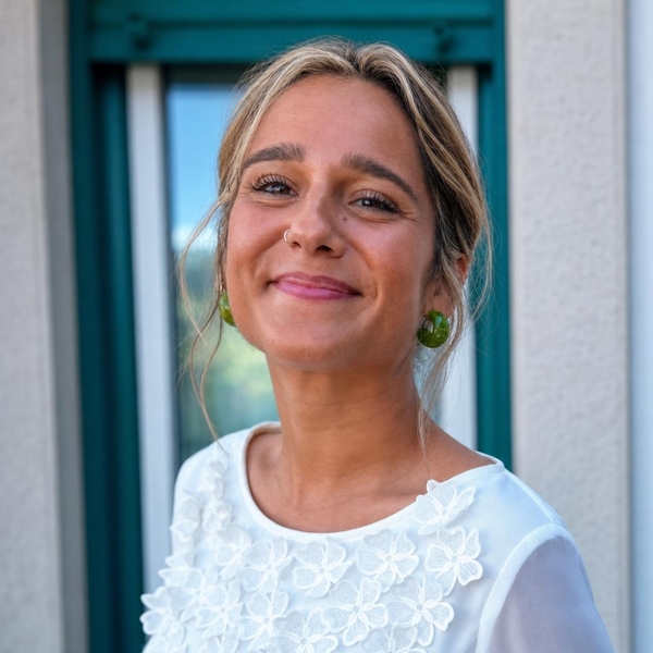 Ana - Professor de História (Ensino Superior) - Tomar
