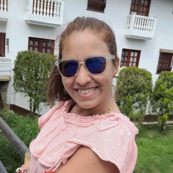 Melissa - prof de Inglés - 