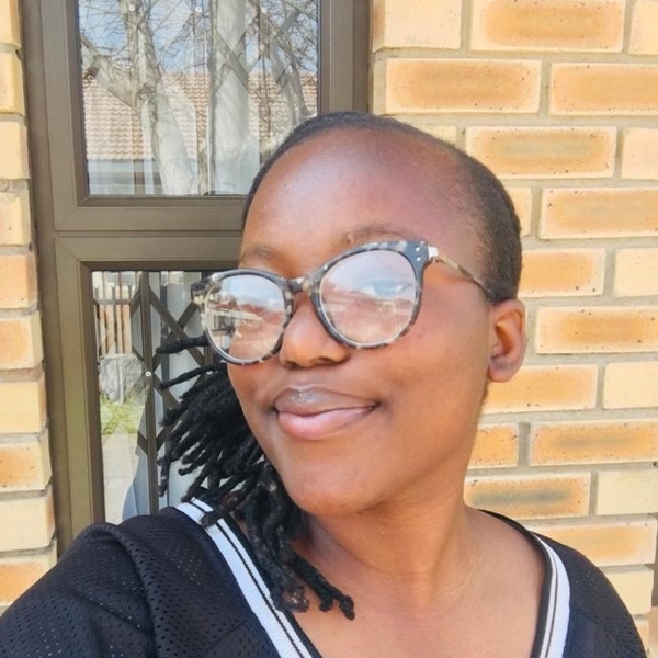 Mokgadi - English tutor - Lephalale