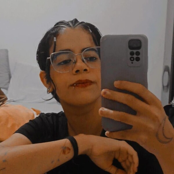 Jordanna - Prof de biologia - Setor Sul