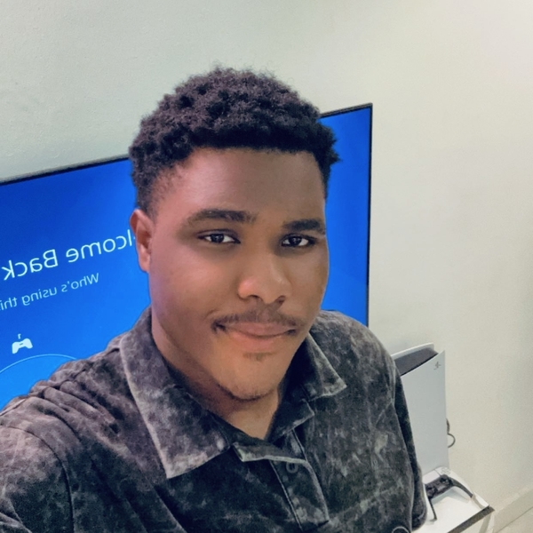 Idahosa - Maths tutor - London