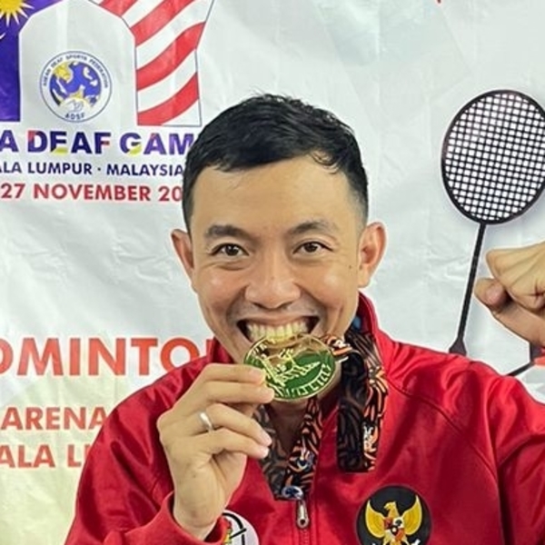 Edy - Guru bulu tangkis - Kecamatan Benda