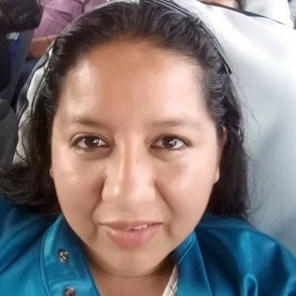 Jeniffer - profesor de matemáticas - Ventanilla