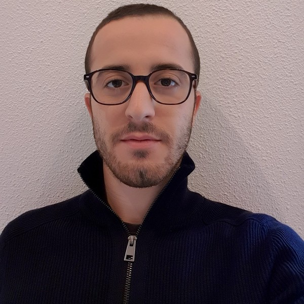 Kamale - Prof de maths - Arles