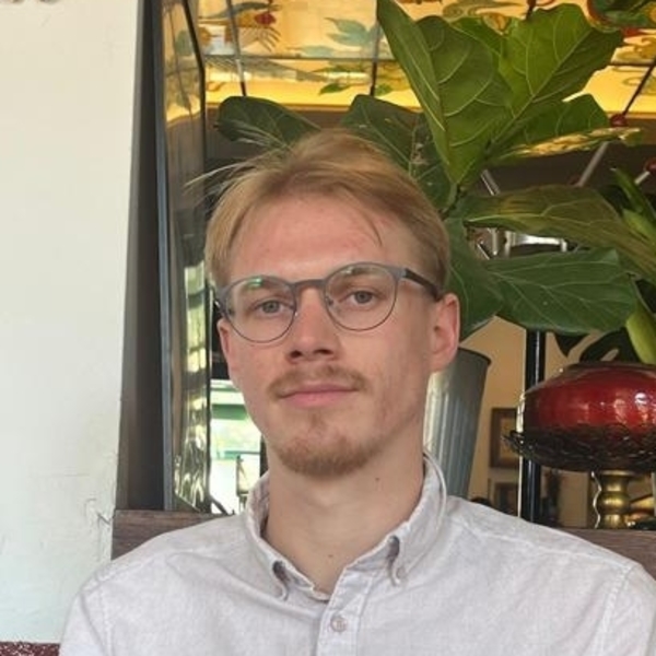 Oliver - angol nyelv magántanár - Budapest