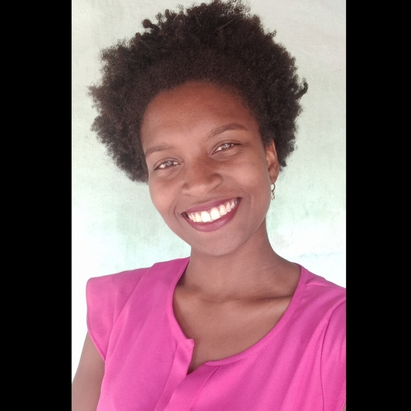 Nicole - Prof de matemática - Quartel Geral