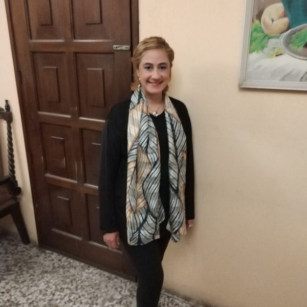 Lilian Rocío - Spanish tutor - Downey