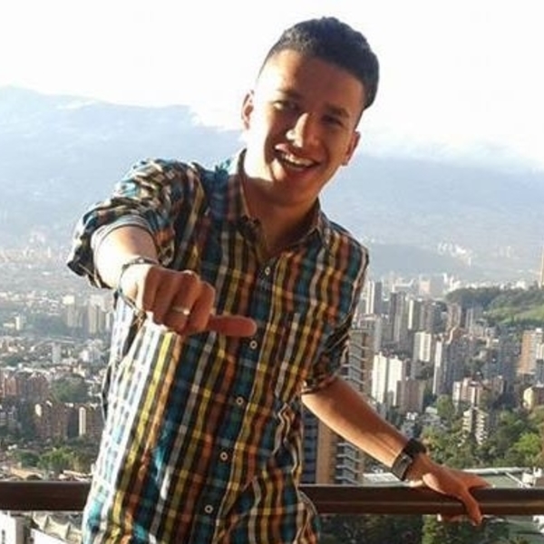 Michael Andres - Profe de derecho civil - Medellín