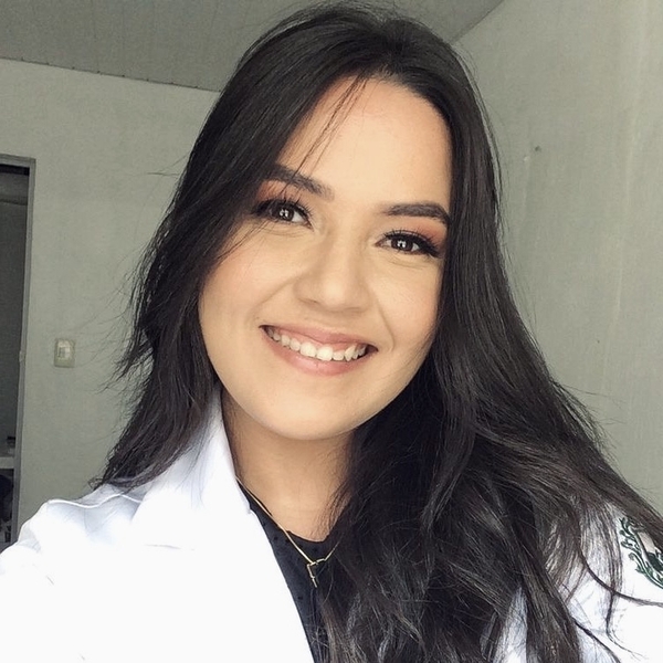 Celine - Prof de medicina - Olinda